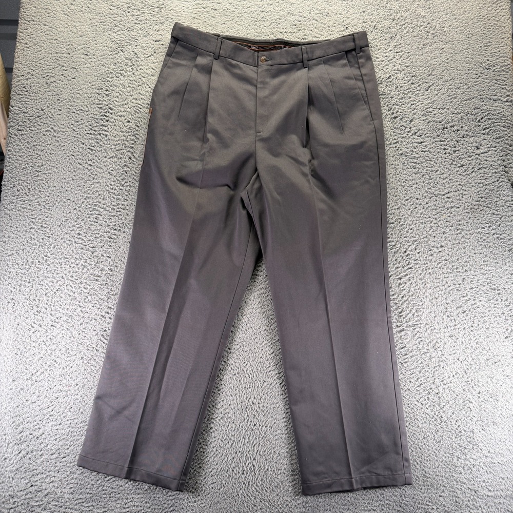 Haggar Pant Mens 40x29 Gray Khakis Straight Pleated Workwear Utility Classic Fit
